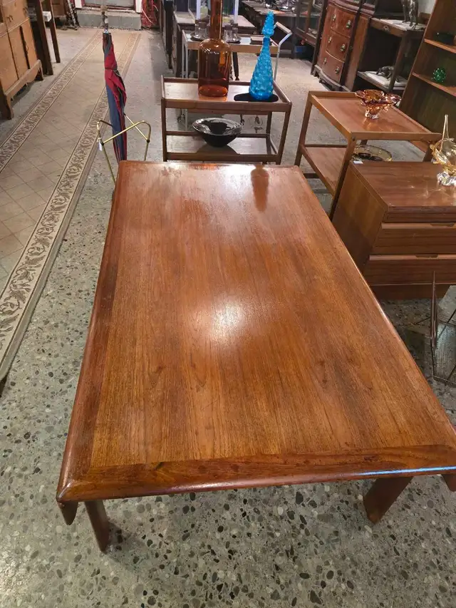 Mcm Teak coffee Table in Dining Tables & Sets in City of Toronto - Image 4
