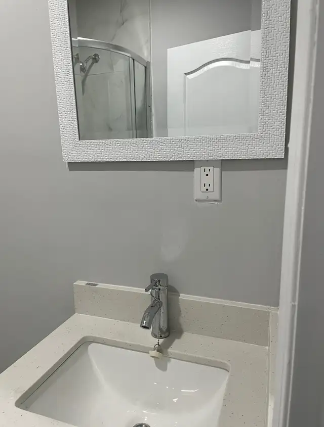 Shared room for rent