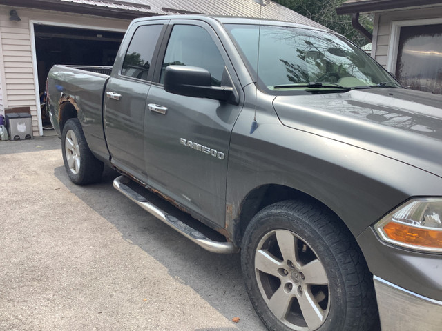 Ram SLT 1500 quad cab in Cars & Trucks in Belleville - Image 2