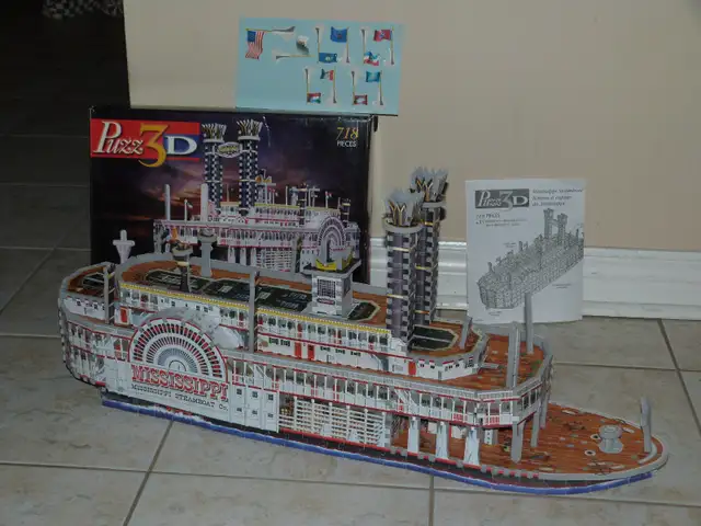 Beautiful Wrebbit Puzz3D Mississippi Steamboat puzzle