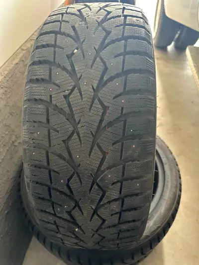 20” Toyo Observe G3 Ice studded snow tires 10,000 km on them