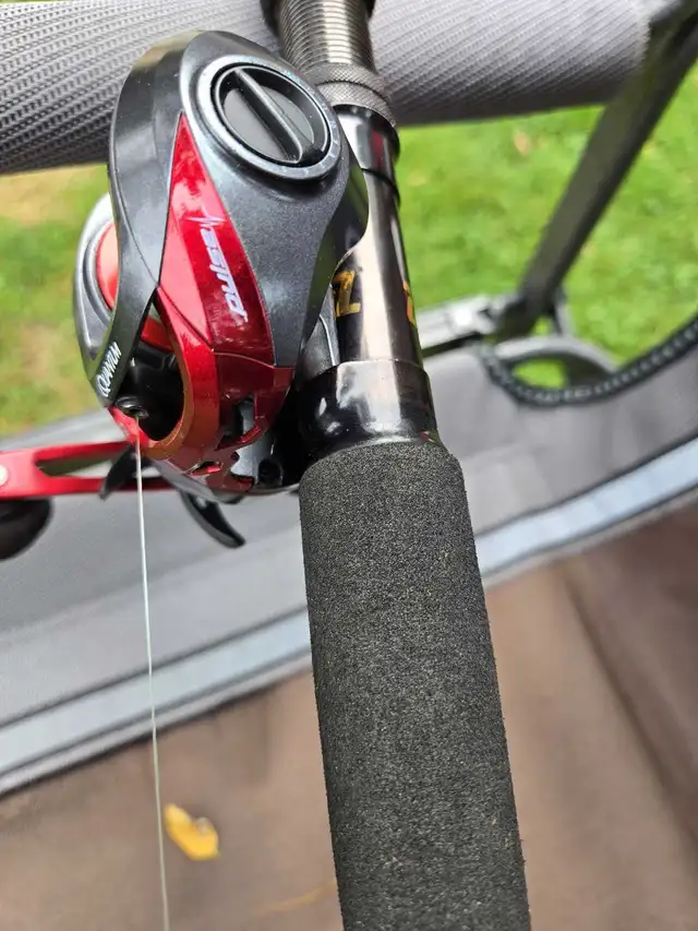 Quantum Pluse reel with Zebco rod in Fishing, Camping & Outdoors in Ottawa - Image 4