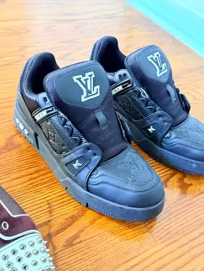 LV trainers size 9, View more