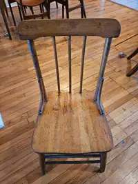 Petite chaise vintage