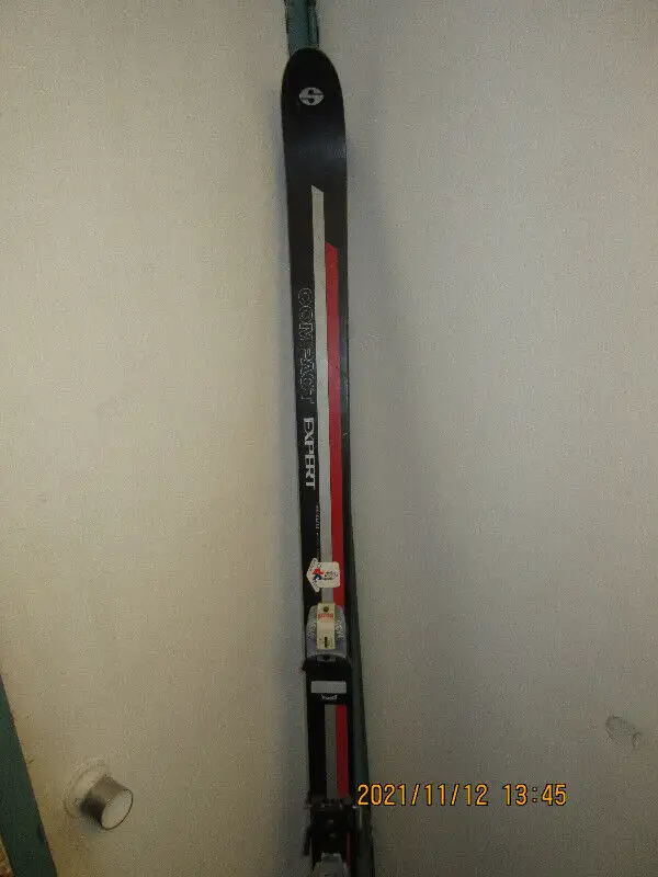 (BARGAIN) Raquette bois babiche 42 po avec fixation ski de fond in Snowboard in Laval / North Shore - Image 9