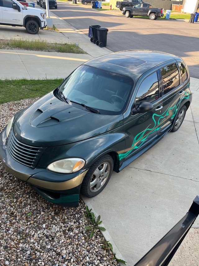 2001 PT Cruiser for Sale in Cars & Trucks in Fort McMurray - Image 2