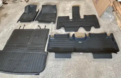 Custom fit set for 2023 Palisade. Set includes driver & front passenger mats, 1st row, 2nd row, thir...