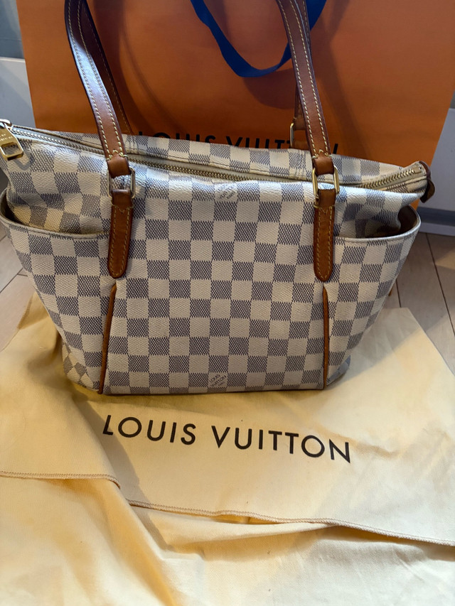Louis Vuitton totaly pm damier azur dans Sacs et bagages  à Ville de Montréal - Image 3