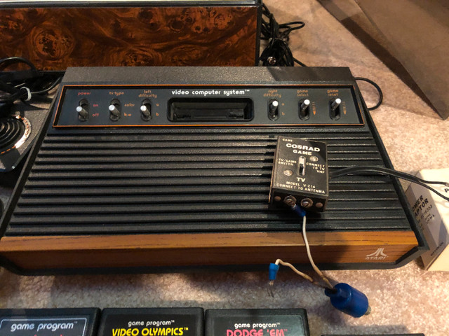 CLEAN Atari 2600 Lot with Video Game Center Unit w/ 9 Games in Older Generation in Barrie - Image 4