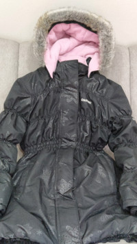 Oshkosh Girls Heavy weight Parka with detachable hood Size-10