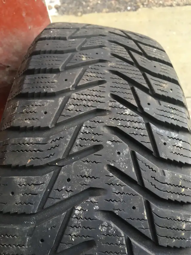 4 x 195/65R15 91t certified wintertrek studdable tires in Tires & Rims in Renfrew - Image 2