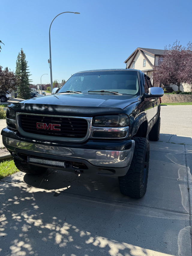 2002 GMC Sierra 1500hd in Cars & Trucks in Calgary