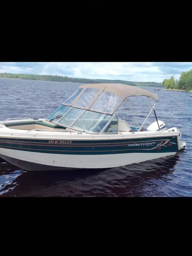 Bateau Princecraft SP196 2001 in Powerboats & Motorboats in Val-d'Or - Image 3