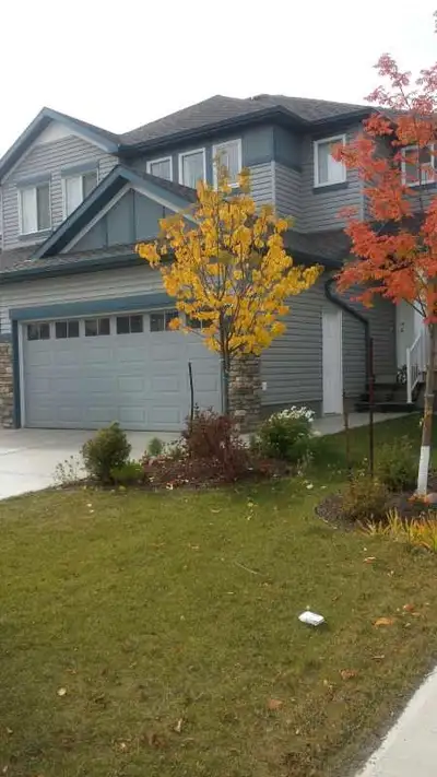 Laurel DOUBLE  GARAGE  DUPLEX  for rent