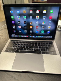 MacBook Pro 13.3”  Touchbar 16GB Ram 256SSD Mint Condition 10/10