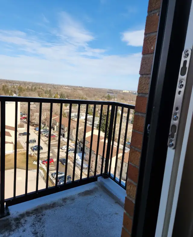 Near University of Manitoba. $1399 per month. One bedroom.