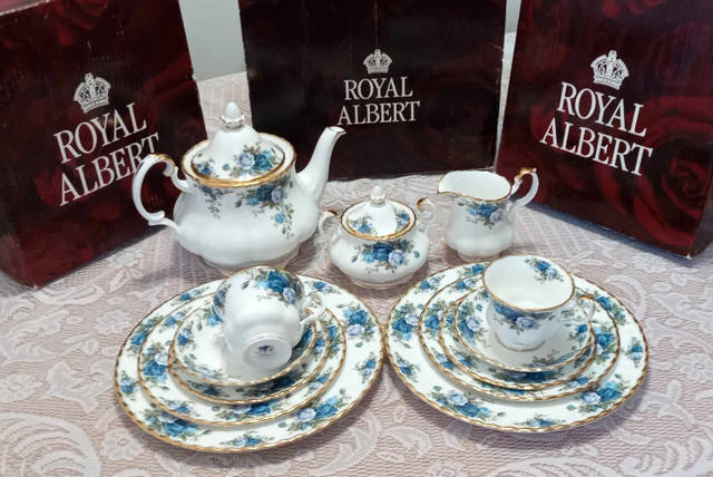 Royal Albert Moonlight Rose Tea set . Rare Bone China . in Arts & Collectibles in Dartmouth - Image 2