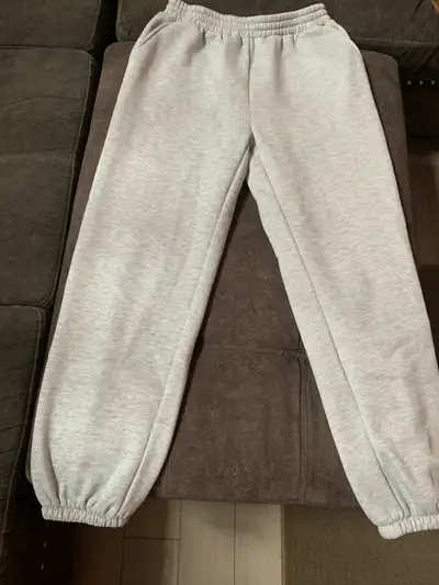 grey tracksuit (Read description), View more