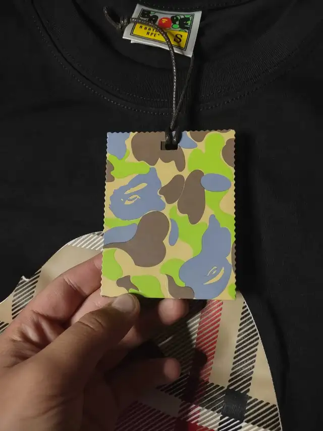 A Bathing Ape T-Shirt Size Mens S in Men's in Oshawa / Durham Region - Image 5