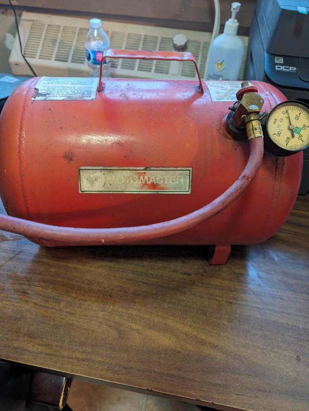 Motomaster Portable Air Tank in Other in Peterborough