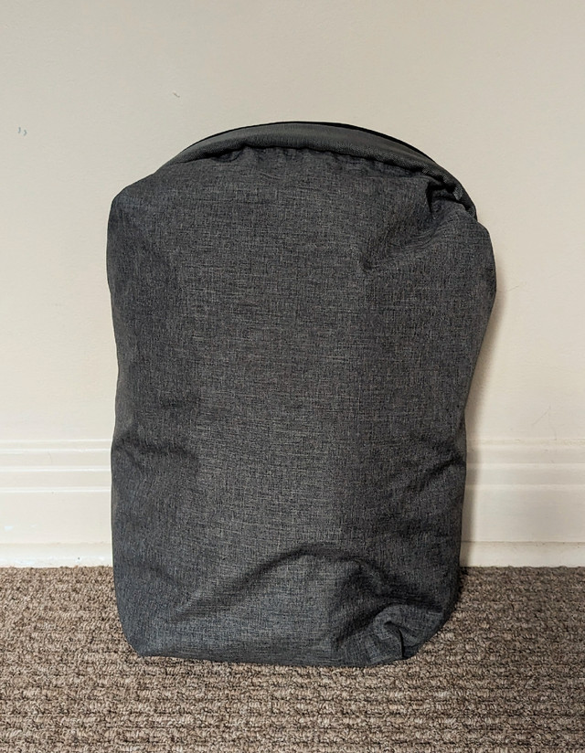 Small Daypack/Laptop Bag dans Accessoires pour portables  à Ouest de l’Île