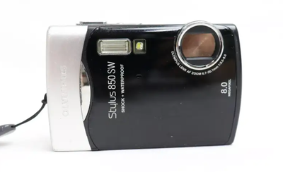 Olympus Stylus 850SW Black 8MP 3x Optical Zoom Shock + Waterproof Digital (Camera Only) 《 For parts...