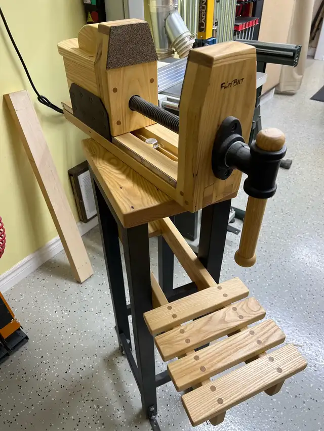 Wood Carving Vice589178671391713282