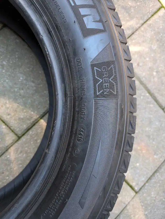 2 Michelin Latitude X-Ice Tires 235/65R18 in Tires & Rims in Markham / York Region - Image 3