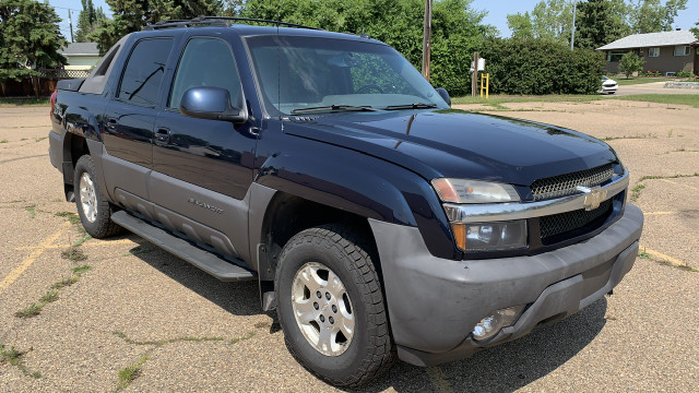 2004 Chevrolet Avalanche Z71 in Cars & Trucks in Edmonton