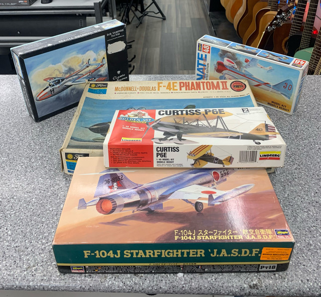 Various Model Planes (Damaged Boxes) in Hobbies & Crafts in City of Toronto
