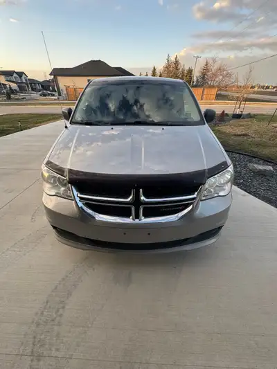 2016 Dodge Grand Caravan $9200 plus taxes 162000 KM Fresh Safety CLEAN TITLE 3.6L V6 – Automatic – F...
