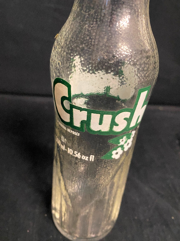 Orange Crush Pop Bottle in Arts & Collectibles in Moncton - Image 2