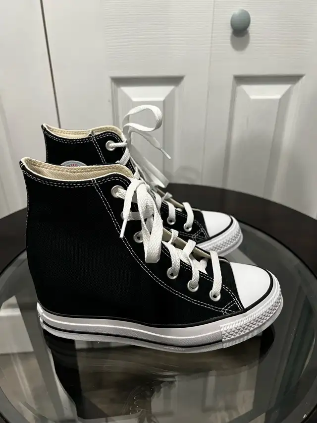 Converse All Star High Tops Women's 7 Sneaker Black NEW in Women's - Shoes in Cape Breton - Image 3