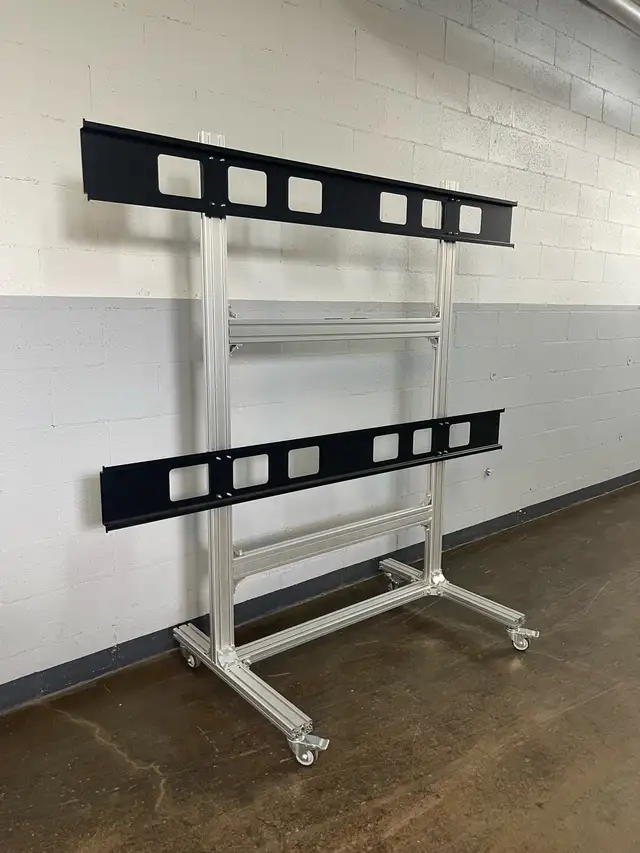 Monoprice Commercial Series 2x2 Video TV Wall System Bracket in TVs in City of Montréal - Image 7