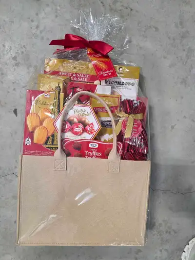 Italian Treats Gift Basket, View more