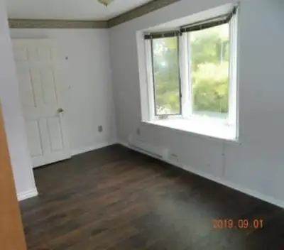 I am looking for someone to sublet for four months starting in Late April/May 2025 in a private room...