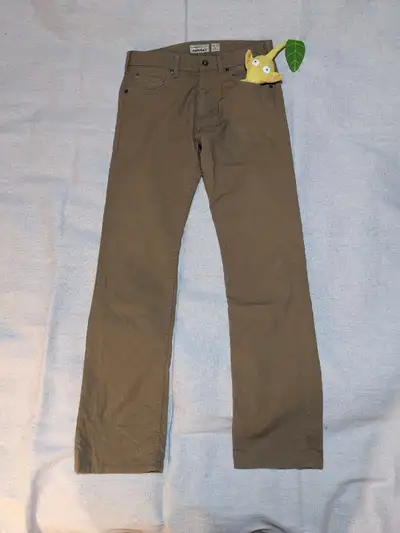 Please check out my profile and jerrysjems.carrd.co for more listings and buying options. Patagonia...