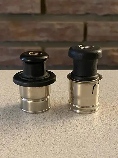 New condition lighters. Standard fit for most 12v sockets.