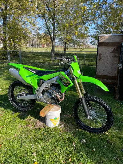 Looking to sell or trade. Second owner 48 hours light riding. Willing to trade for 250cc cross count...