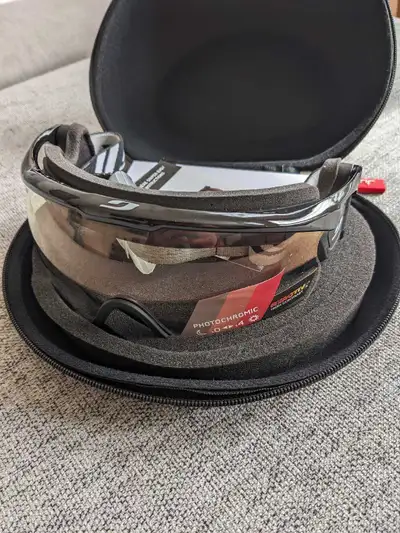 Julbo Sniper Evo photochromic goggles Cat 1-4, View more