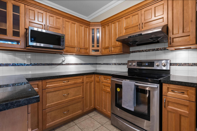 ENTIRE SUNSHINE HILLS HOUSE FOR RENT Incentives for good credit scores! Sunshine Hills, Delta Availa...