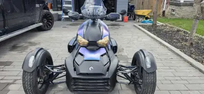 Can Am Ryker 900cc ace 6100km Safety included Windshield and hand guards Cellphone bag and cover Hel...
