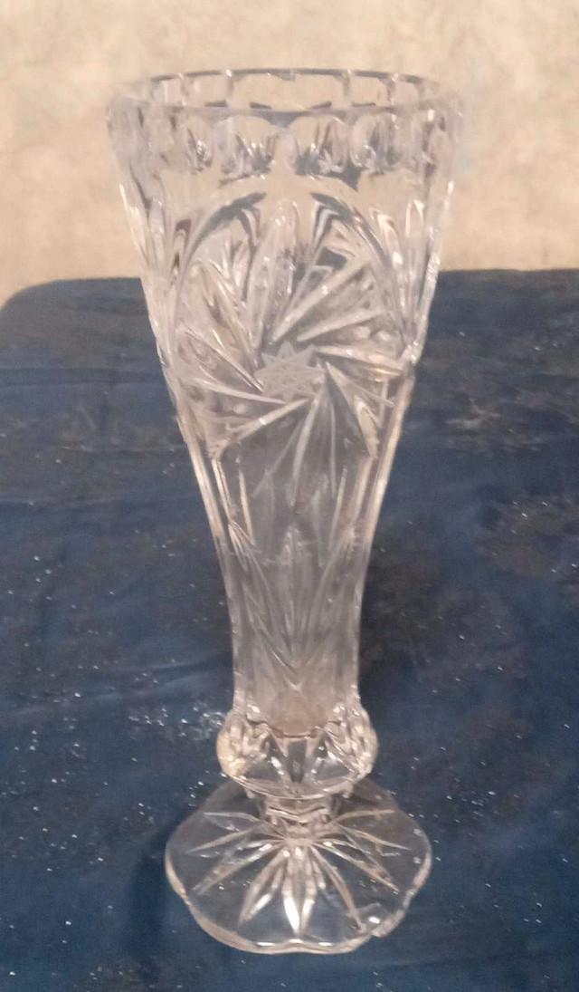 Crystal candy dish an vases  dans Décoration intérieure et accessoires  à Belleville - Image 4