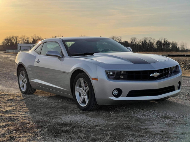 2011 Camaro V6 in Cars & Trucks in Portage la Prairie - Image 2