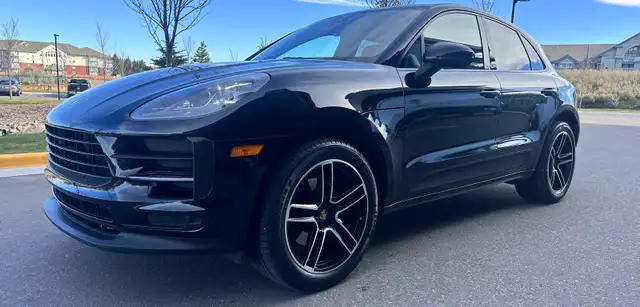 2020 Porsche Macan 594162877328926722