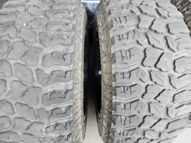 20"  wheels, 2 sets, Ford F350 Superduty new tires in Tires & Rims in Edmonton - Image 8