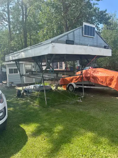 Boat lift to give away , you come pick it up it’s yours , bring what you need to load or haul I have...