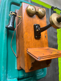 1916 Northern oak wall phone