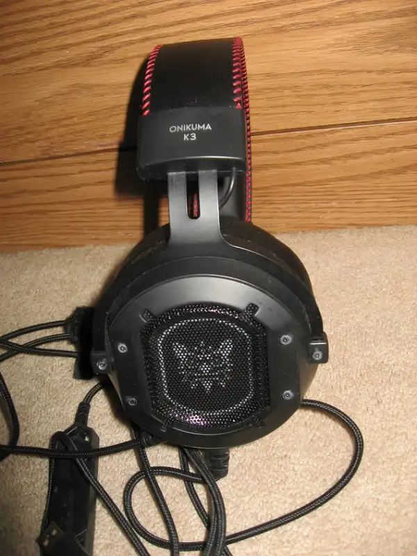 Onikuma K3 Gaming Headset w/ RGB Light Over-Ear Headphones in Sony Playstation 4 in City of Toronto - Image 3