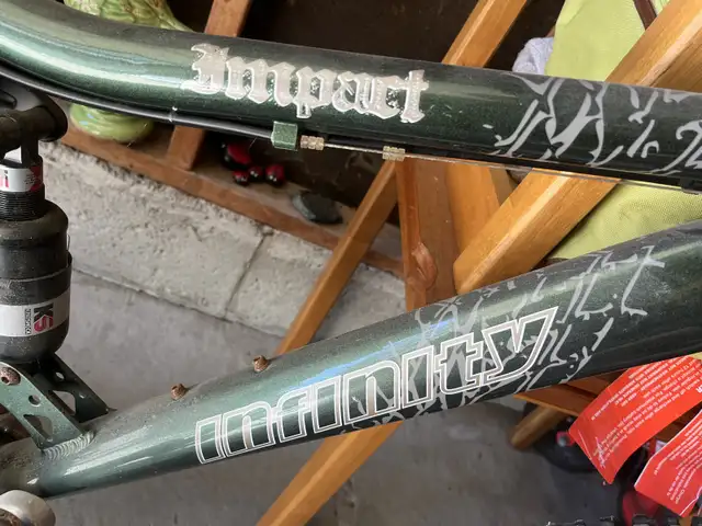 Shimano 7-Speed Mountain Bike in Mountain in Kitchener / Waterloo - Image 4